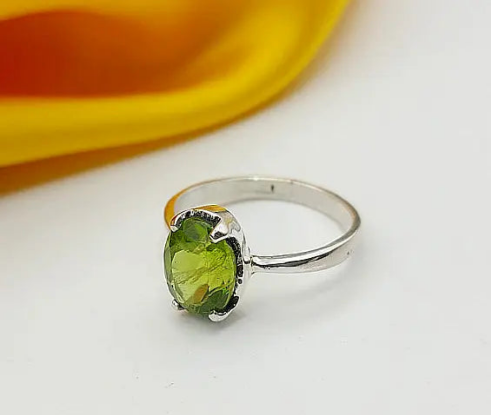 August Birthstone Peridot Silver Ring – Oval Cut Natural Green Gemstone