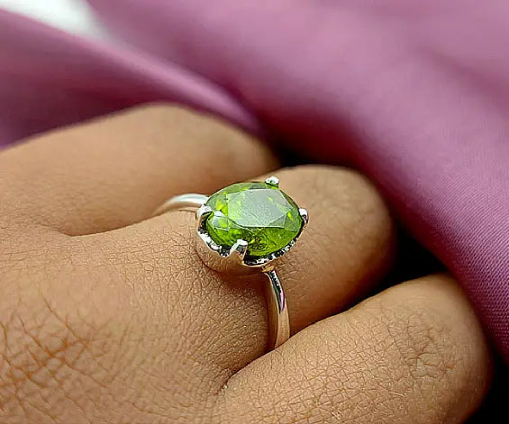 August Birthstone Peridot Silver Ring – Oval Cut Natural Green Gemstone